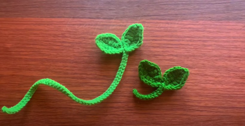Crochet A Leaf Bookmark