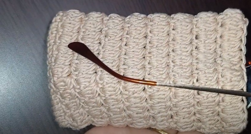 Crochet A Simple Glasses Case