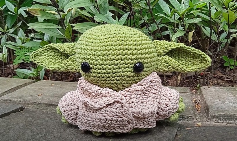Crochet Baby Yoda Free Pattern
