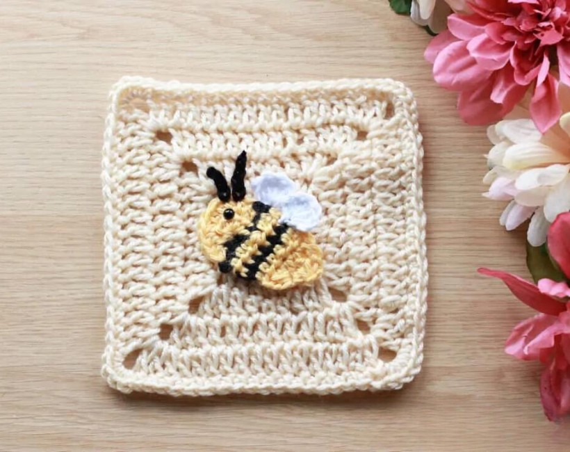 Crochet Bee Applique Pattern Free