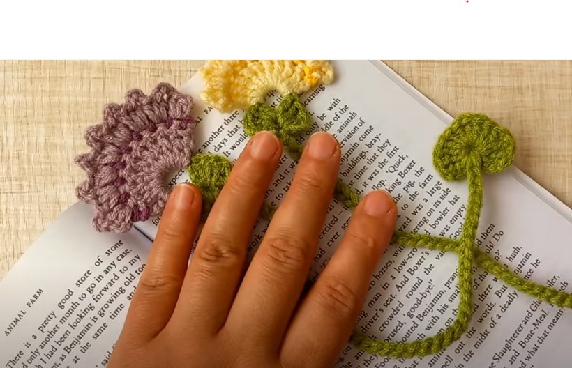 Crochet Bookmark Flower