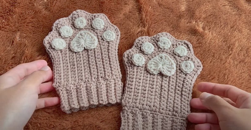 Crochet Cat Paw Fingerless Gloves