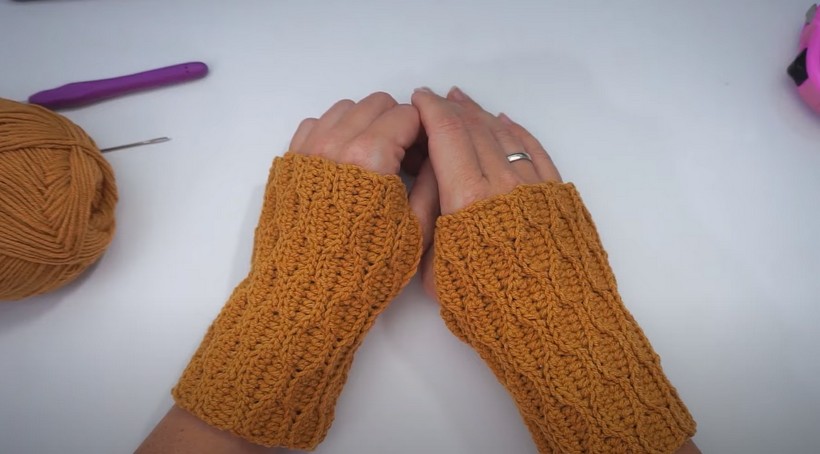 Crochet Fingerless Gloves Pattern