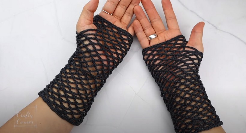 Crochet Lace Gloves