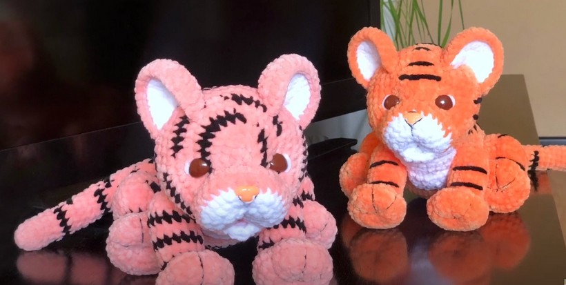 Crochet Lying Tiger Pattern