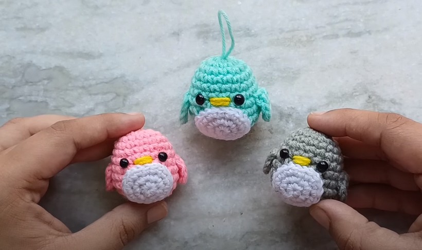 Crochet Mini Penguin Keychain Amigurumi