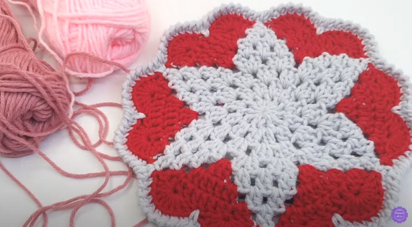 Crochet Placemat With Hearts