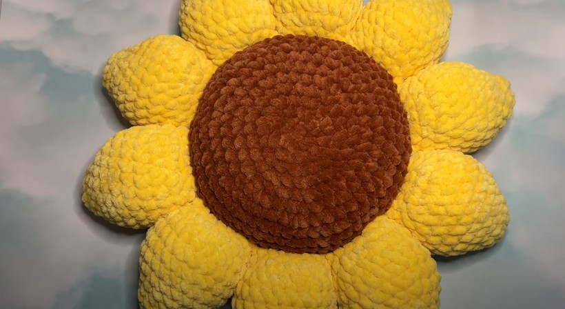 Crochet Sunflower Pillow