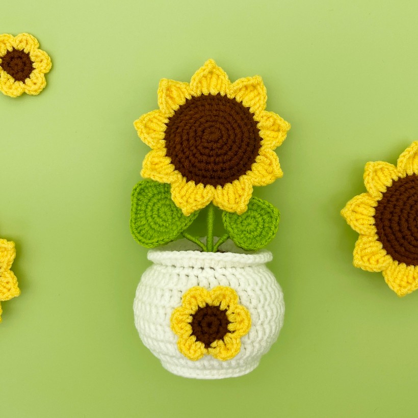 Crochet Sunflower Pot Pattern