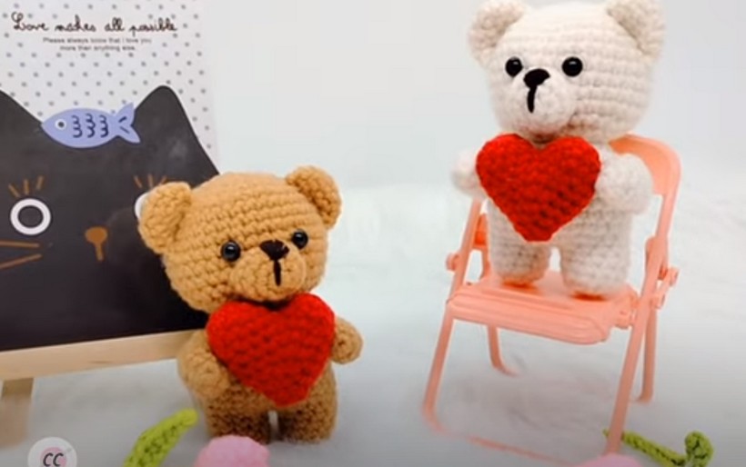 Crochet Teddy Bear With Heart