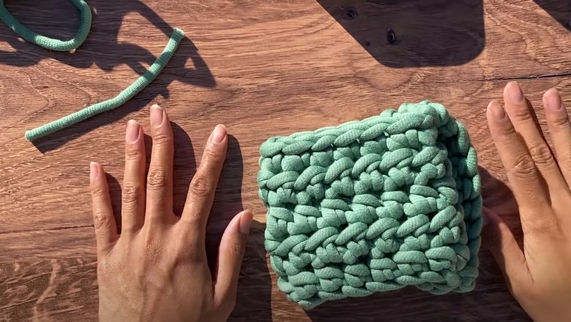 Easy Crochet Coffee Sleeve