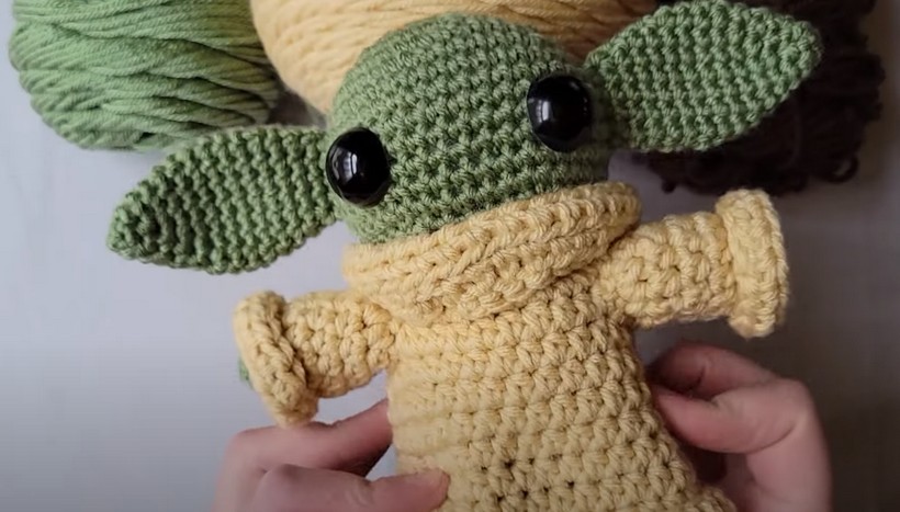 Free Crochet Baby Yoda