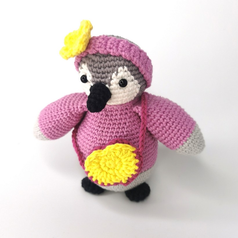 Free Crochet Pippa The Penguin