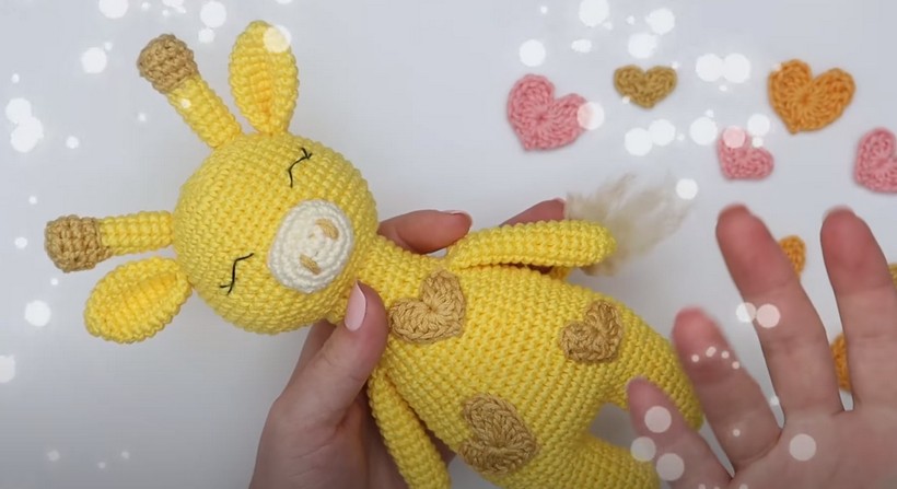 Giraffe Amigurumi Crochet Pattern