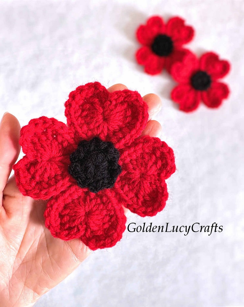 Heart Poppy Flower Crochet Pattern