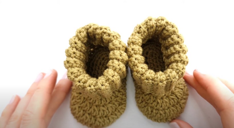 How To Crochet Baby Booties