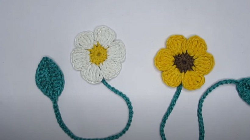Simple & Easy Crochet Flower Bookmark Pattern
