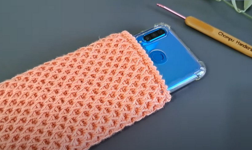 Beautiful Crochet Phone Bag