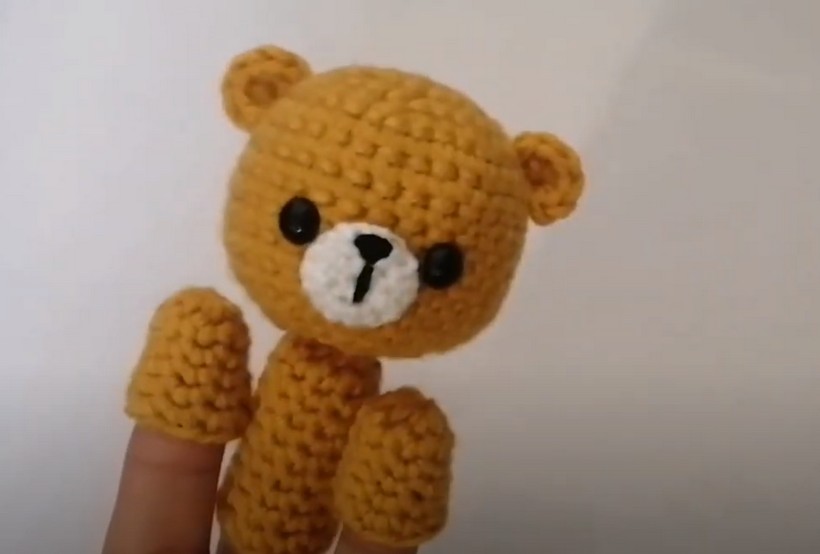 Crochet Cute Finger Puppet Bear