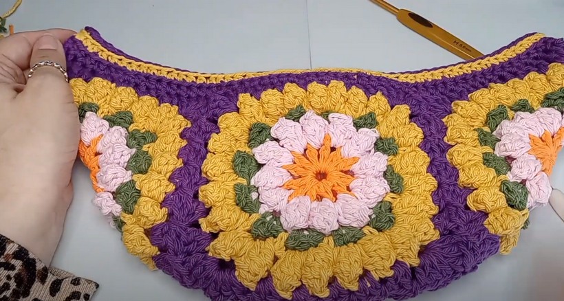 Crochet Fanny Pack With Zipper Lining