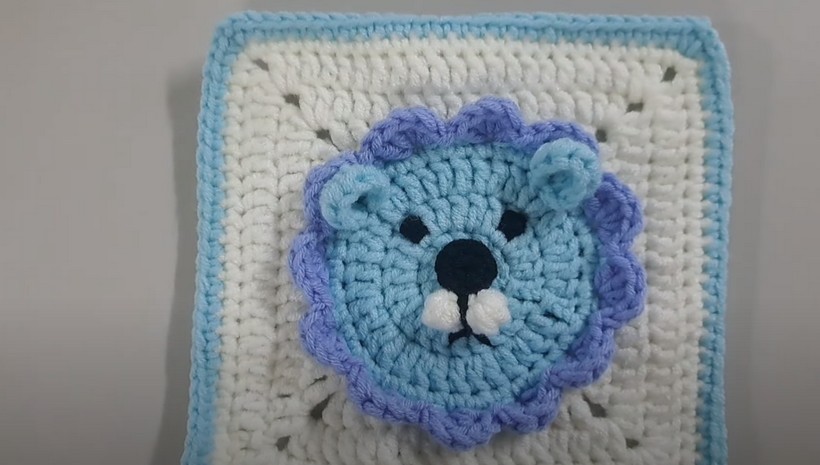 Crochet Granny Square Lion 3d