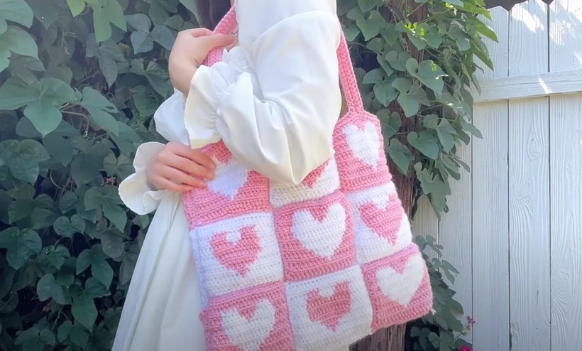 Crochet Heart Tote Bag