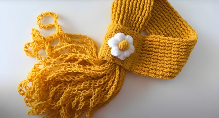 20 Free Crochet Keyhole Scarf Patterns And Tutorials