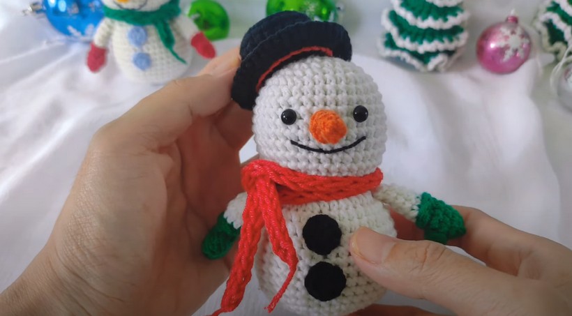 Crochet Snow Man