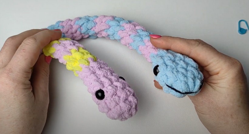 How To Crochet Small Plush Snake Fidget Toy Free Easy Pattern