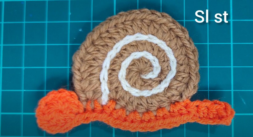 How To Crochet Snail Applique
