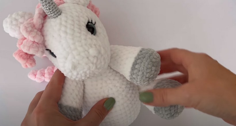 How To Make Unicorn Crochet Legs With Step-by-step Instructions