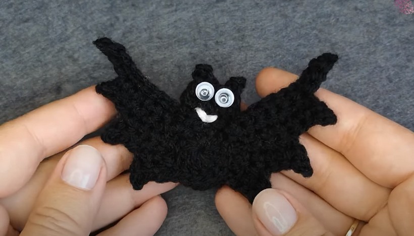 Silly Bat Halloween Crochet Applique
