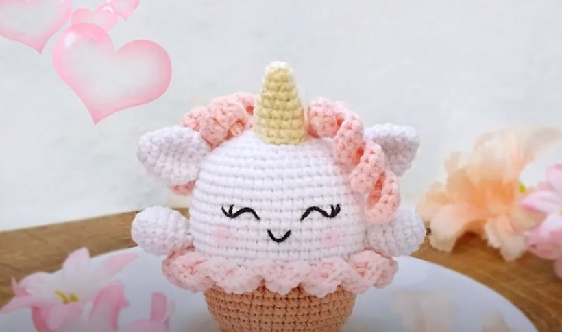 Crochet Unicorn Cupcake