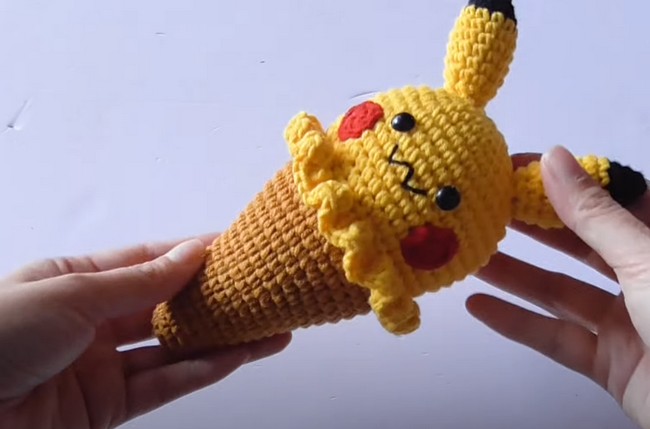 Ice Cream Pikachu Amigurumi