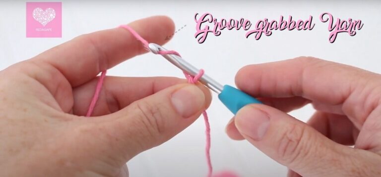 How To Chain Stitch (ch) For Crochet – 1 Minute Beginner Tutorial