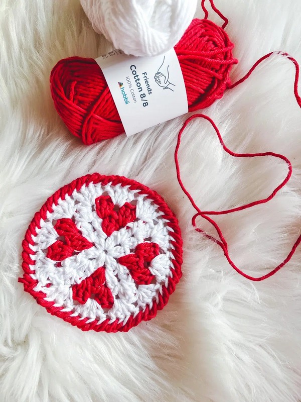 Crochet Heart coaster free pattern