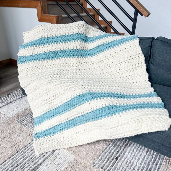 Easy Super Chunky Throw Blanket Free Crochet Pattern