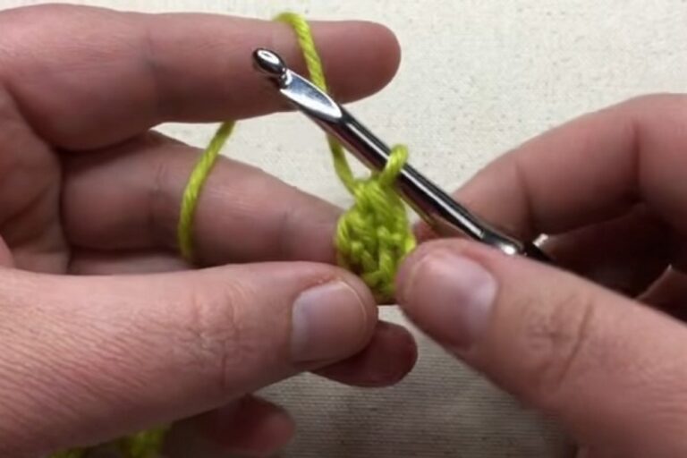 How to Double crochet (dc) | Step-by-Step Tutorial
