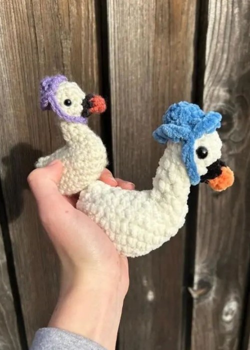 Crochet Swan Amigurumi