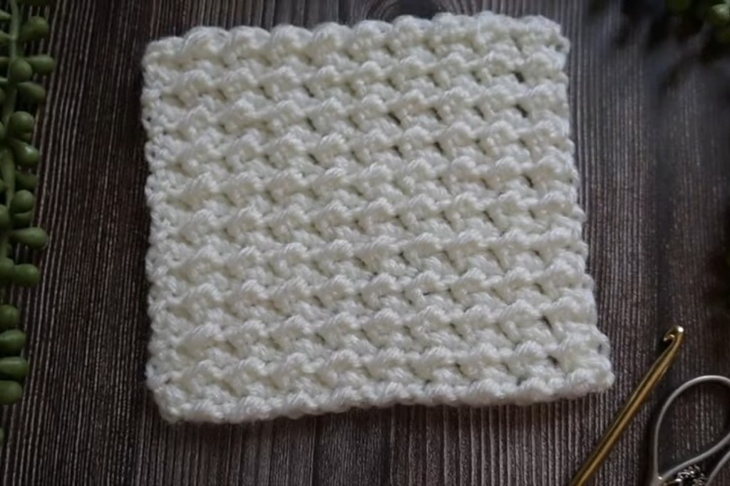 How to Crochet Crunch Stitch (feature image)