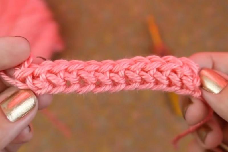 Single Crochet Chainless Foundation Tutorial feature image