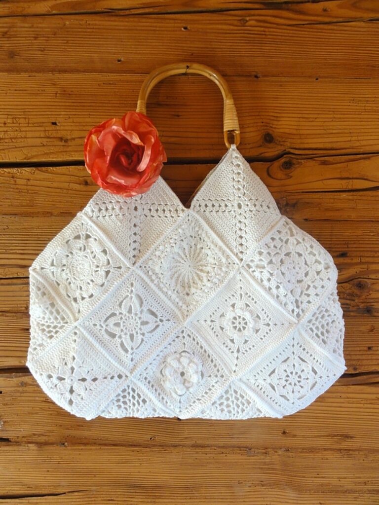 Crochet Romantic Granny Bag Pattern For Free