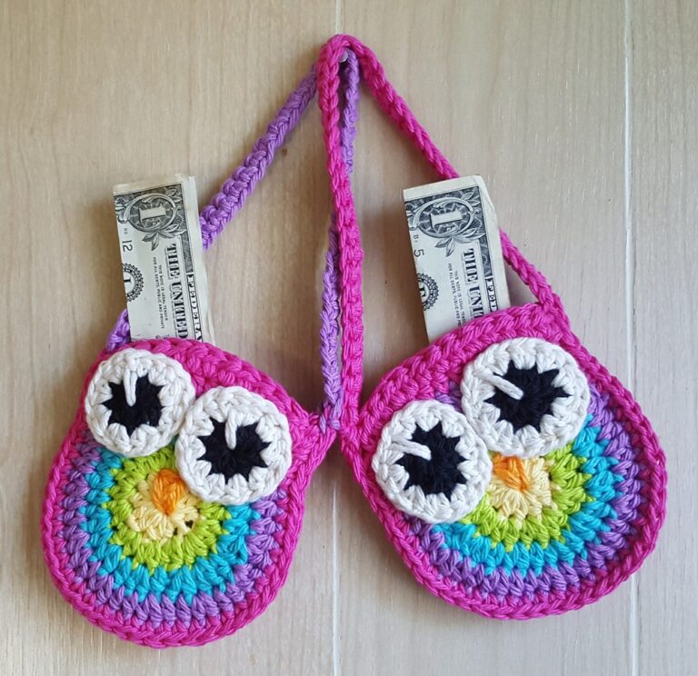 Crochet Two Owl Purses For Keeping Mini Cash
