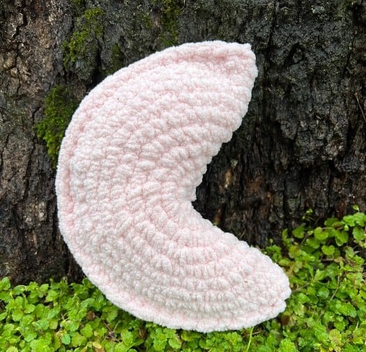 DIY Crochet Moon Pillow with lavender (FREE Pattern!)