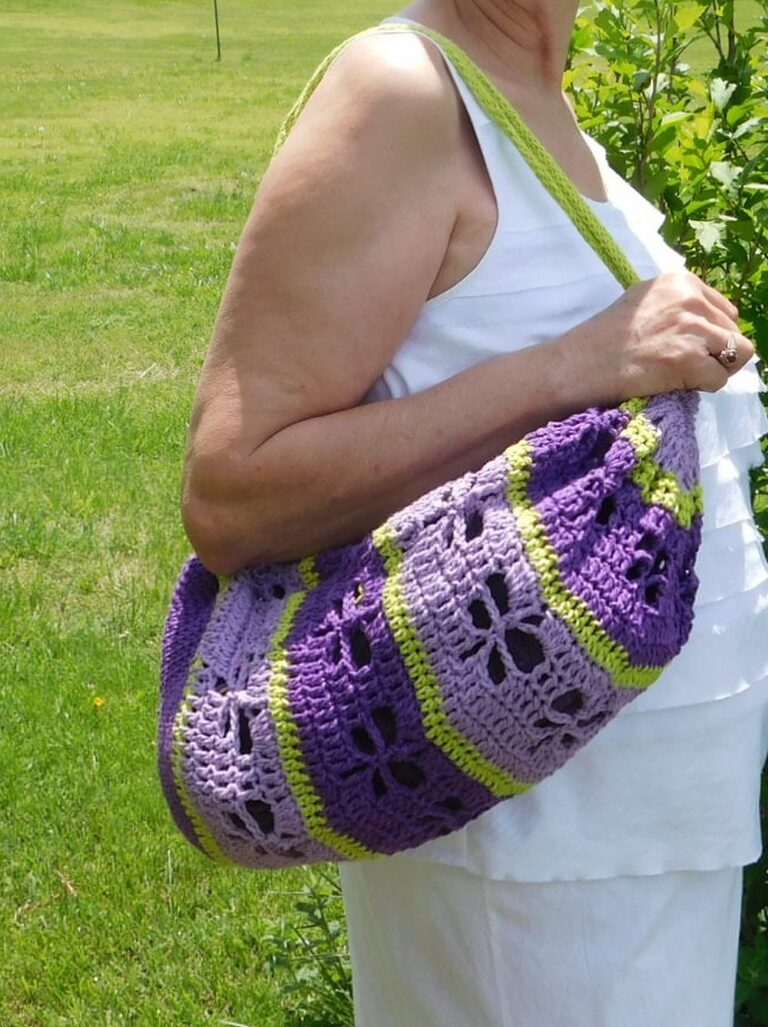 Beautiful Crochet Dragon Fly Bag Pattern