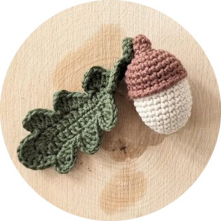 Crochet Small Acorn With Leaf Amigurumi Pattern