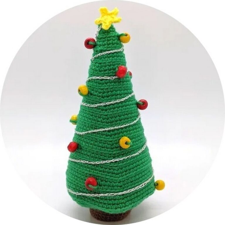 Colorful And Cute Looking Crochet Christmas Tree Pattern