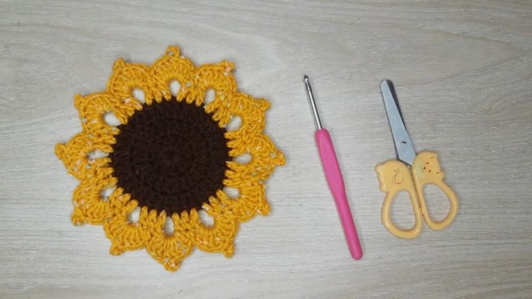 How to Crochet Beautiful Sunflower Coaster