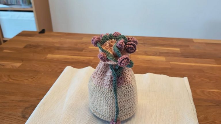 How to Crochet Rose Drawstring Pouch for Spring