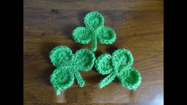 How to Crochet Clover Leaf for Spring